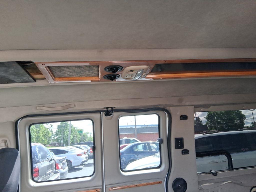 Chevrolet Express  2003