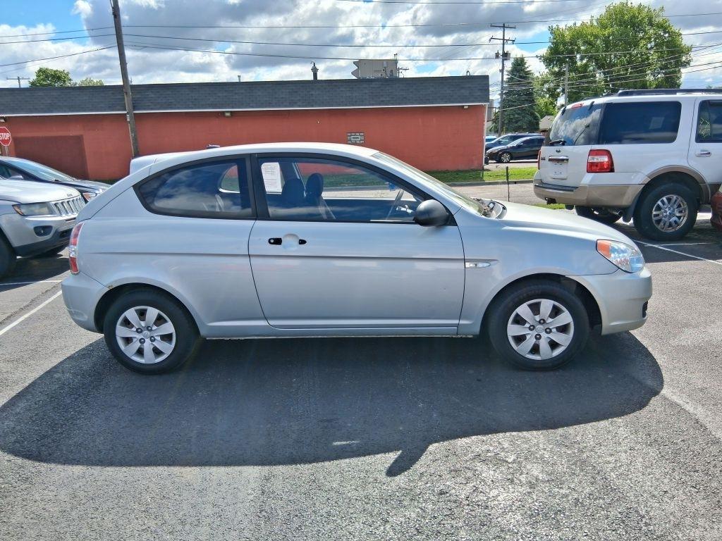 Hyundai Accent  2009