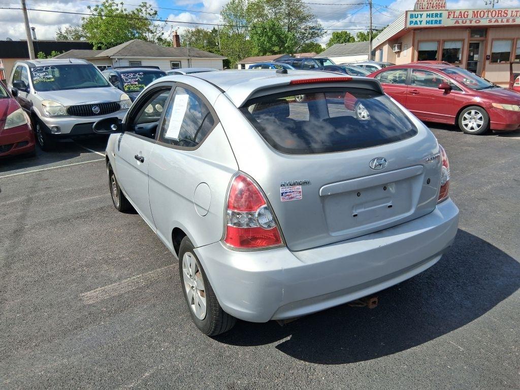 Hyundai Accent  2009