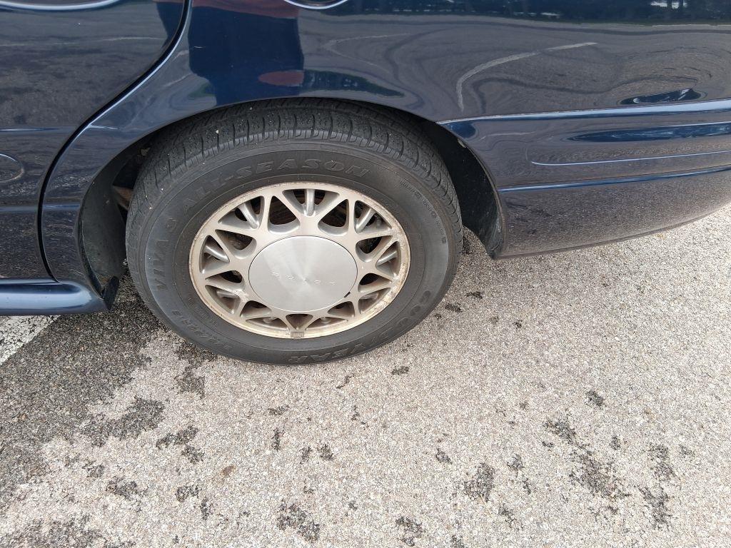 Buick LeSabre  2003