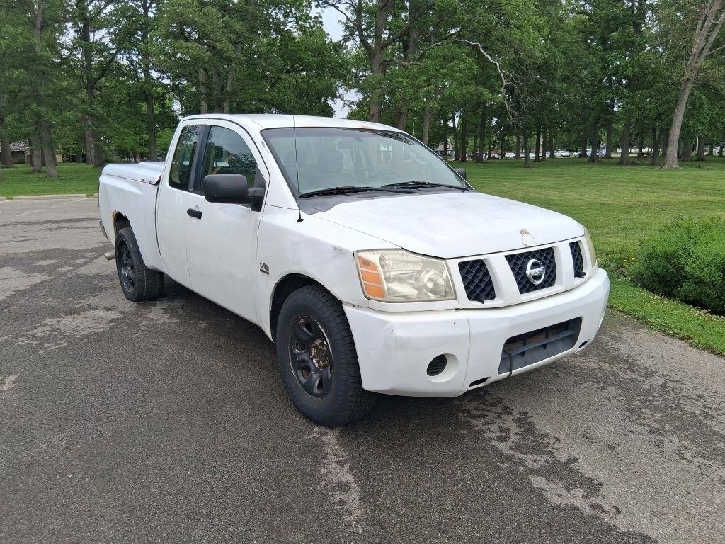 Nissan Titan  2004
