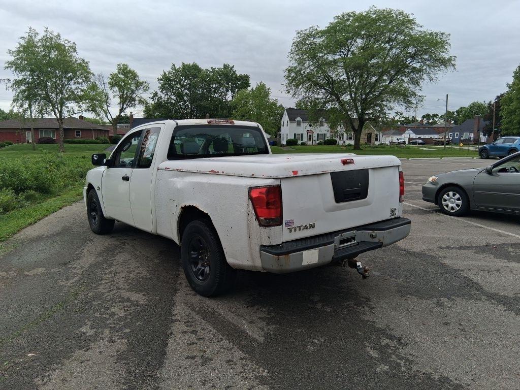 Nissan Titan  2004
