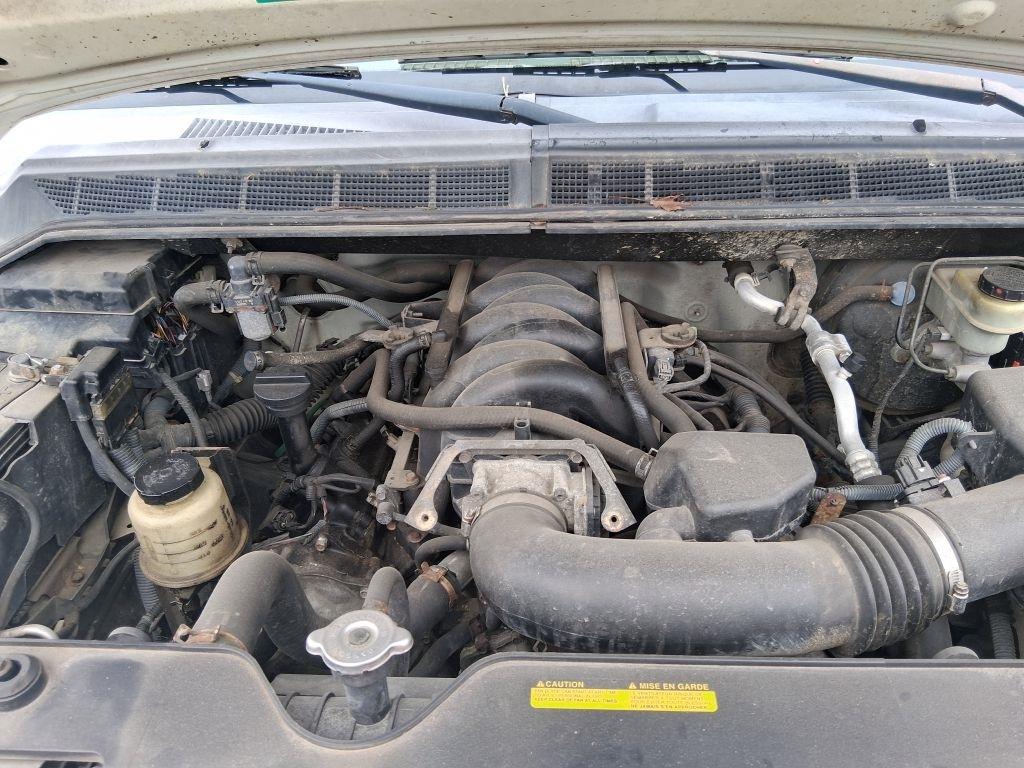 Nissan Titan  2004