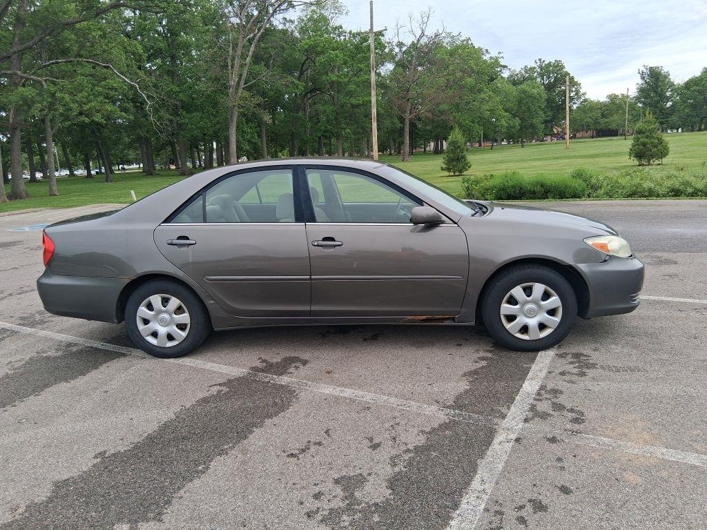 Toyota Camry  2002