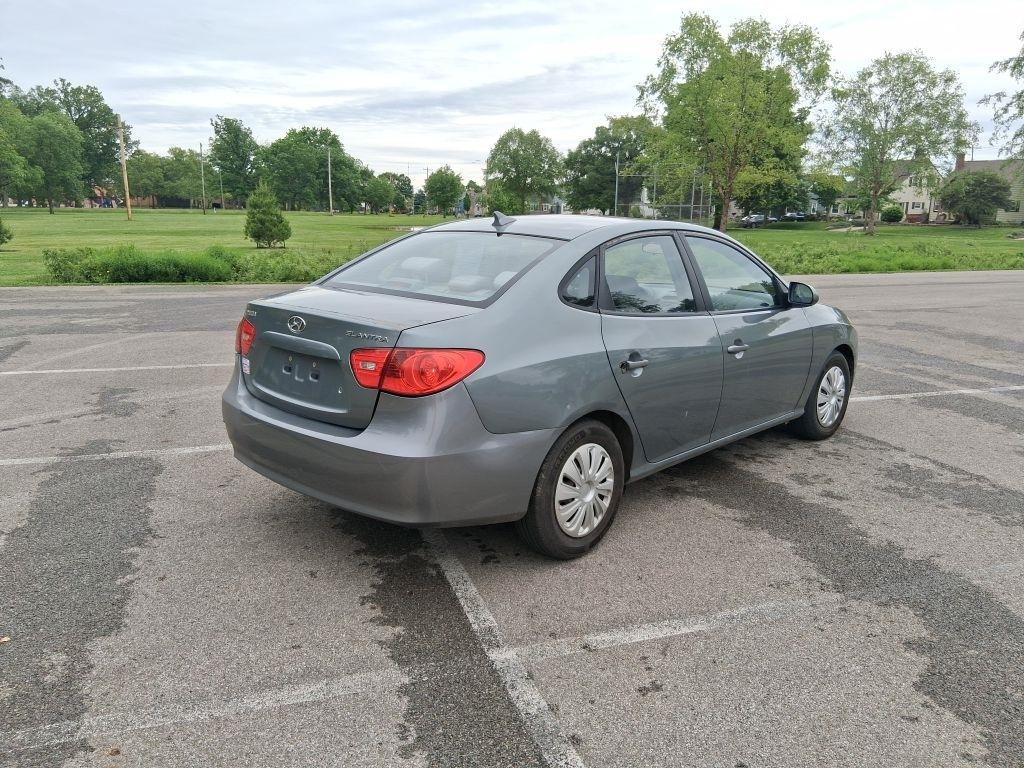 Hyundai Elantra  2009