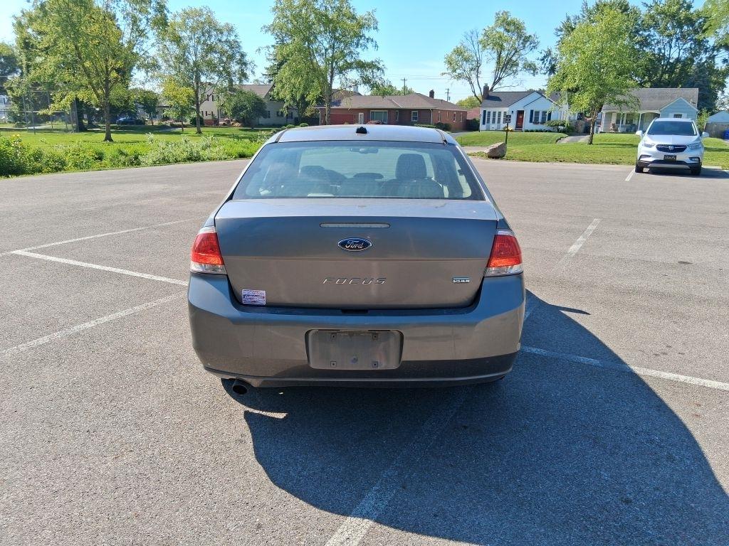 Ford Focus  2010