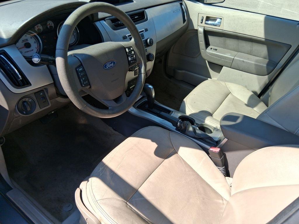 Ford Focus  2010