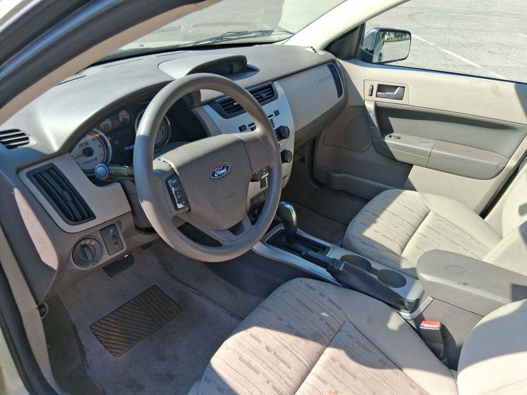 Ford Focus  2010