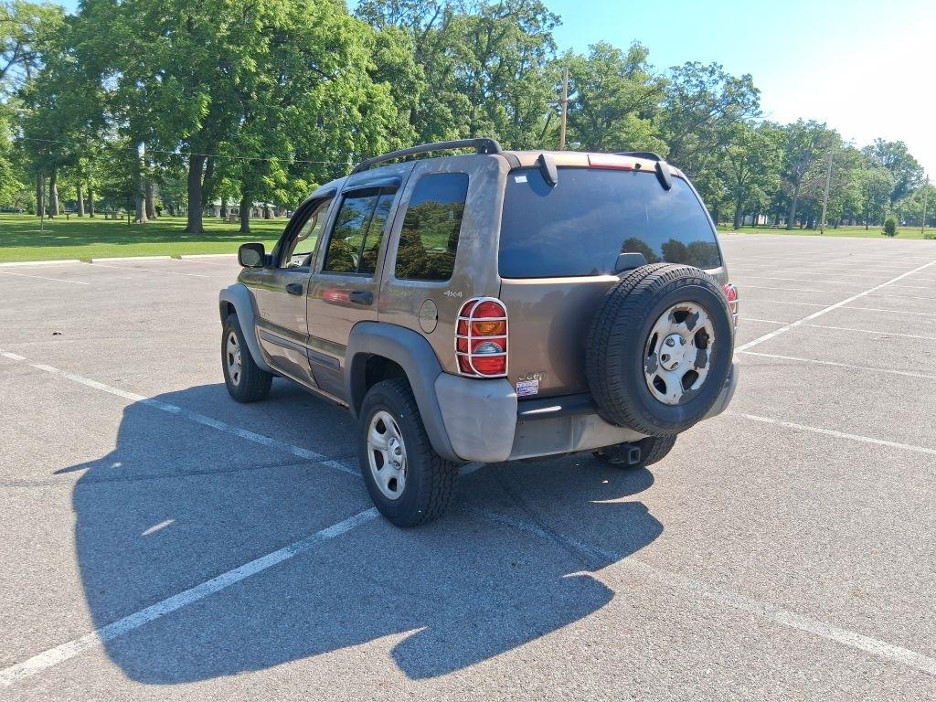 Jeep Liberty  2002