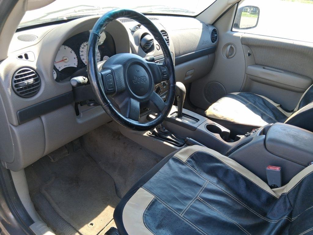 Jeep Liberty  2002
