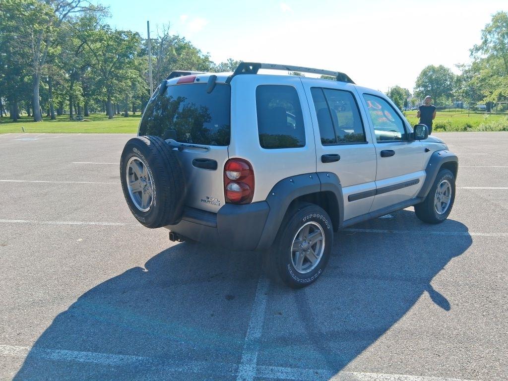 Jeep Liberty  2005