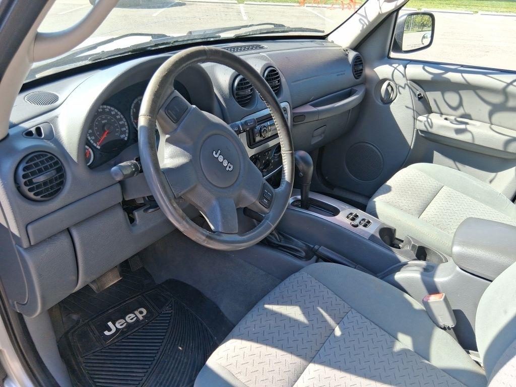 Jeep Liberty  2005
