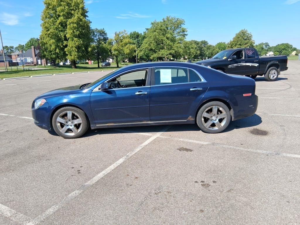 Chevrolet Malibu  2012