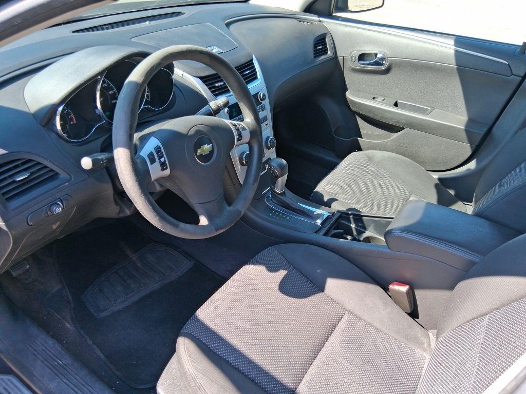 Chevrolet Malibu  2012