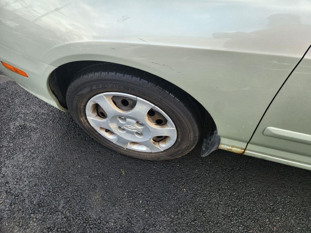 Hyundai Elantra  2003