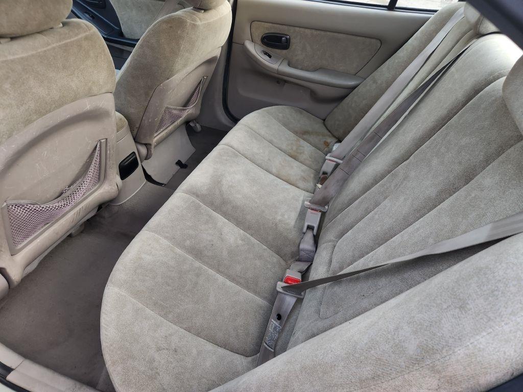 Hyundai Elantra  2003