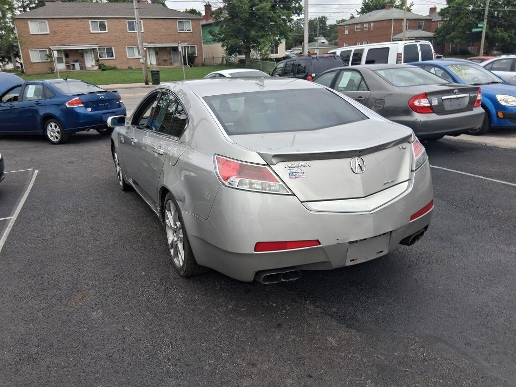 Acura TL  2011