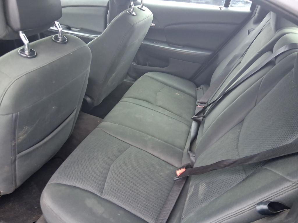 Chrysler 200  2011