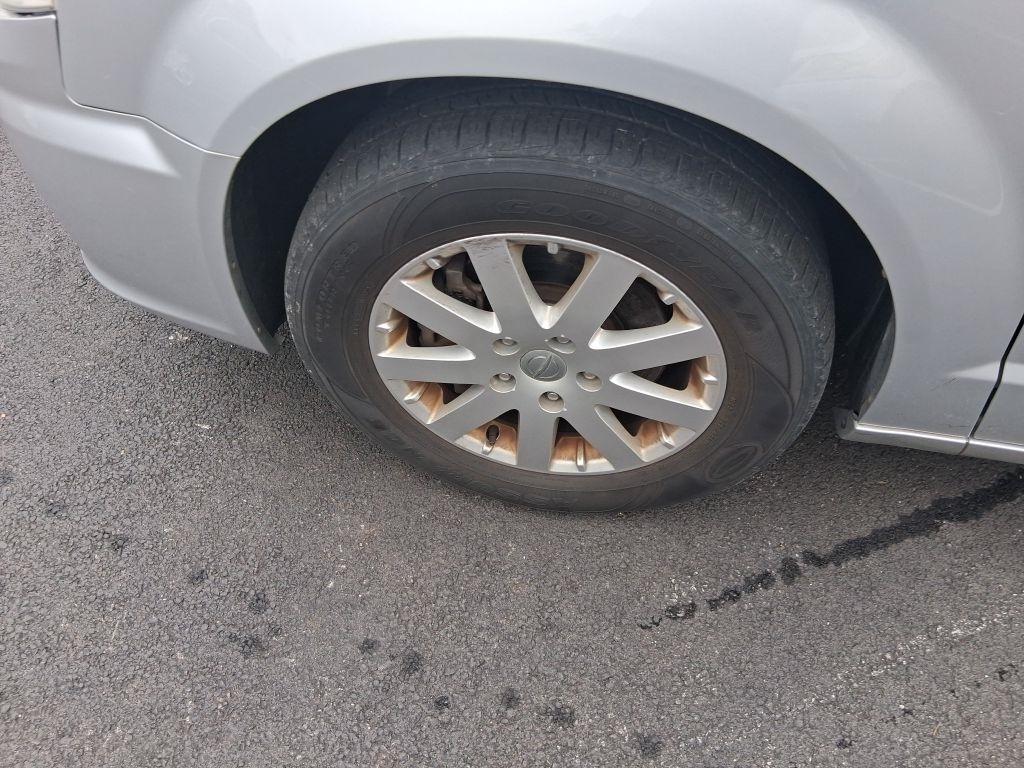 Chrysler Town & Country  2012