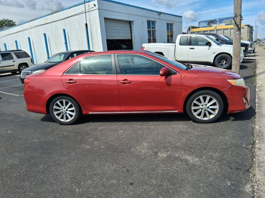 Toyota Camry  2012