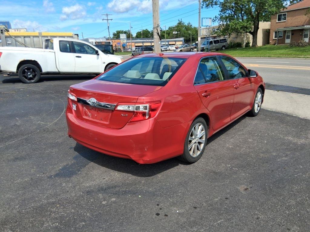 Toyota Camry  2012