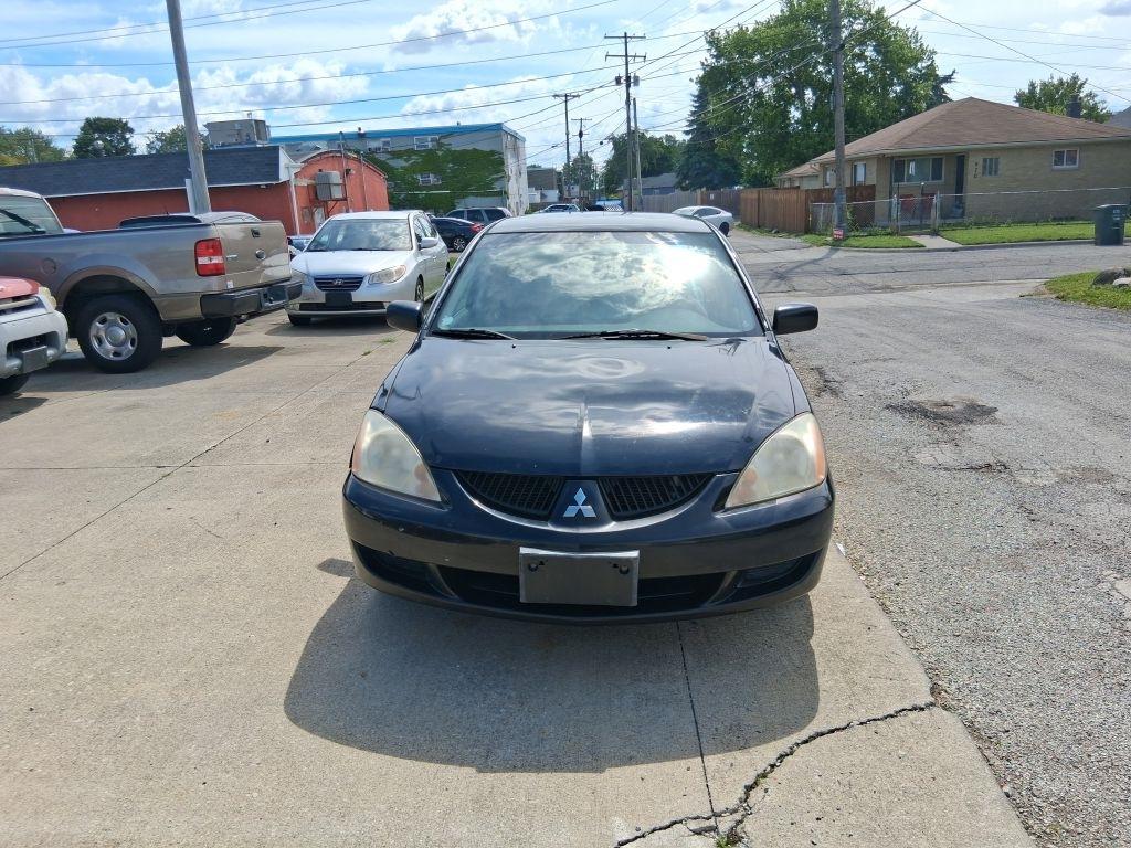 Mitsubishi Lancer  2004