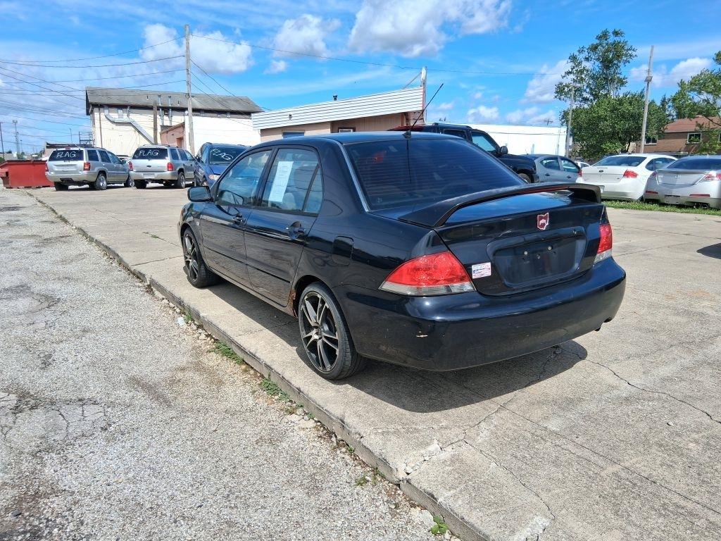 Mitsubishi Lancer  2004