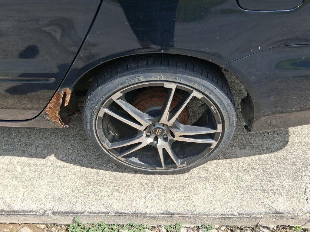 Mitsubishi Lancer  2004
