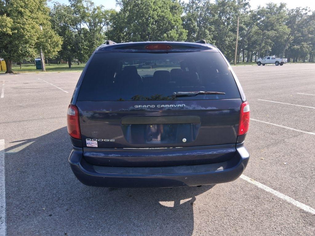 Dodge Grand Caravan  2004