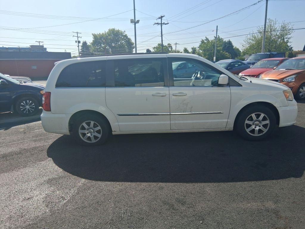 Chrysler Town & Country  2012