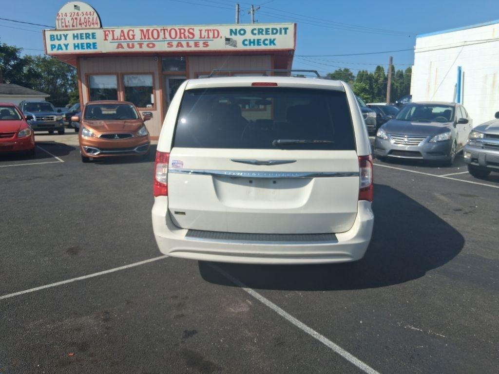 Chrysler Town & Country  2012