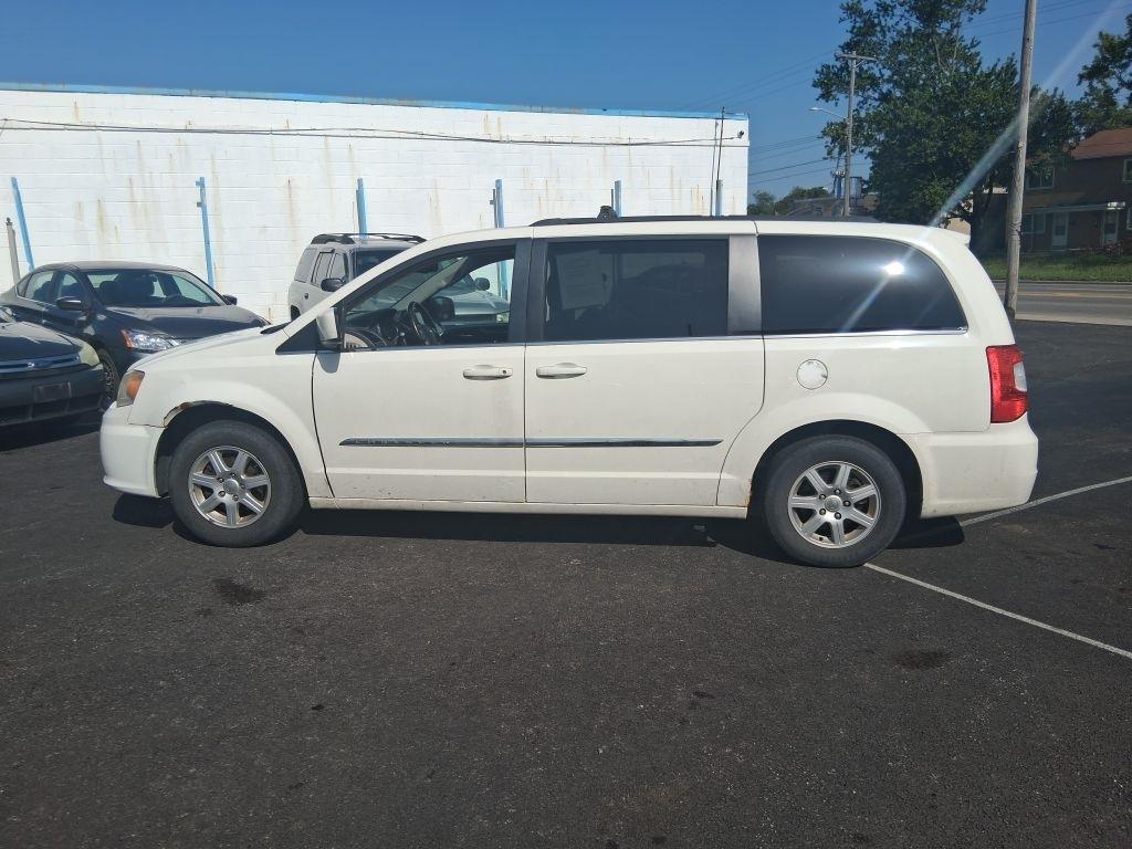 Chrysler Town & Country  2012