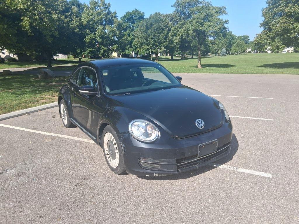 Volkswagen Beetle  2013