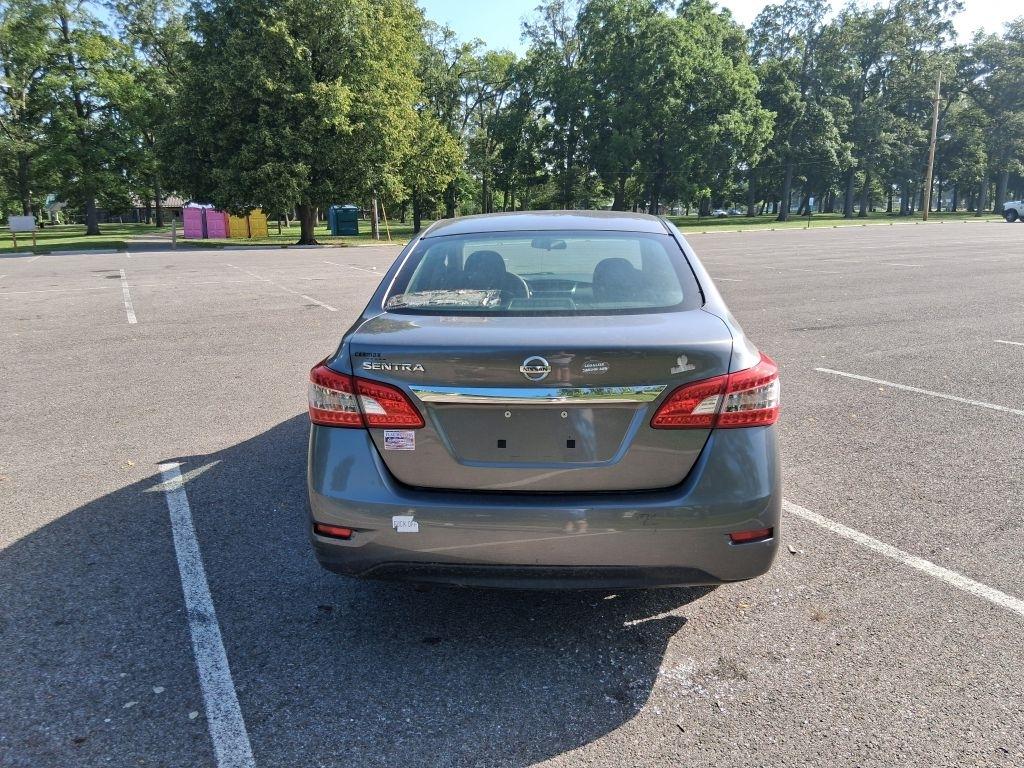 Nissan Sentra  2015