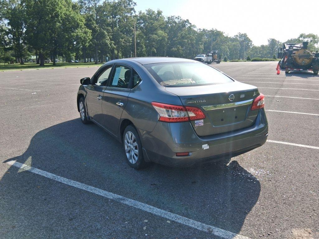 Nissan Sentra  2015