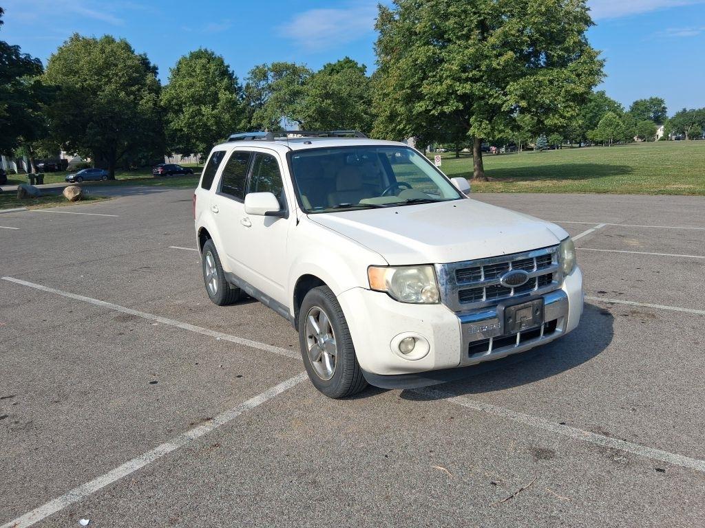Ford Escape  2010