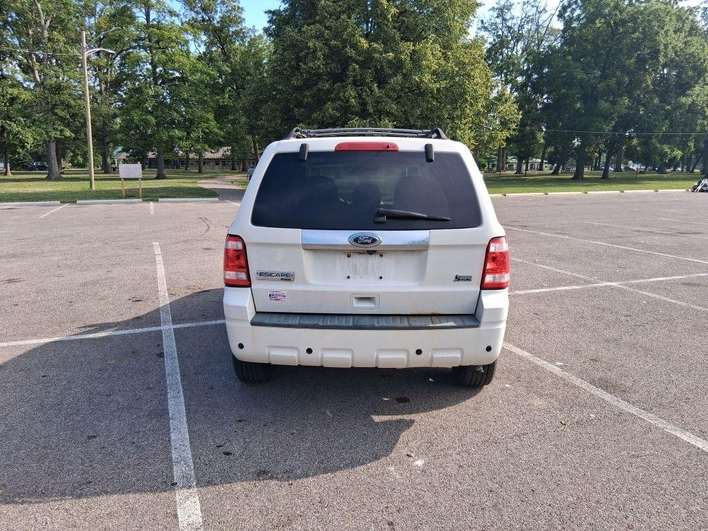 Ford Escape  2010