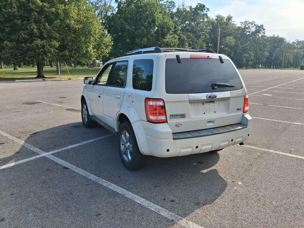 Ford Escape  2010