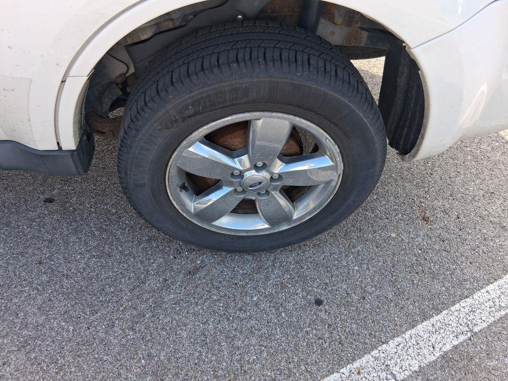 Ford Escape  2010