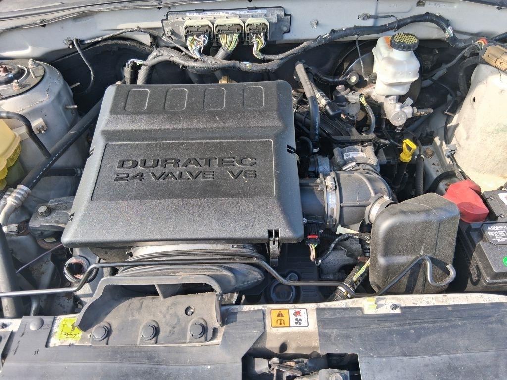 Ford Escape  2010
