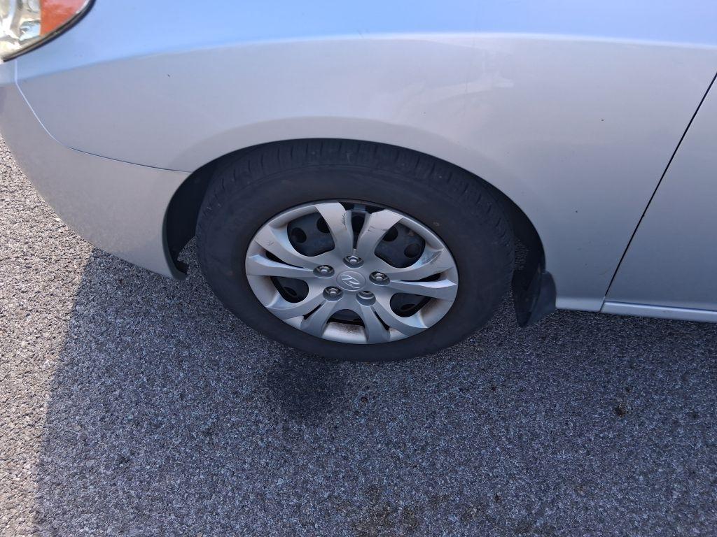 Hyundai Elantra  2010