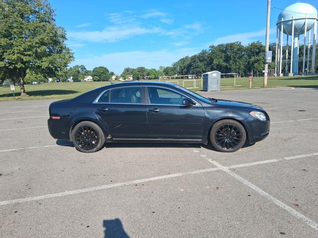 Chevrolet Malibu  2011