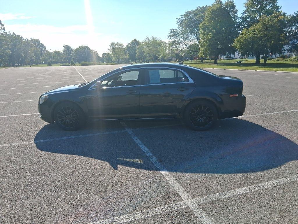 Chevrolet Malibu  2011