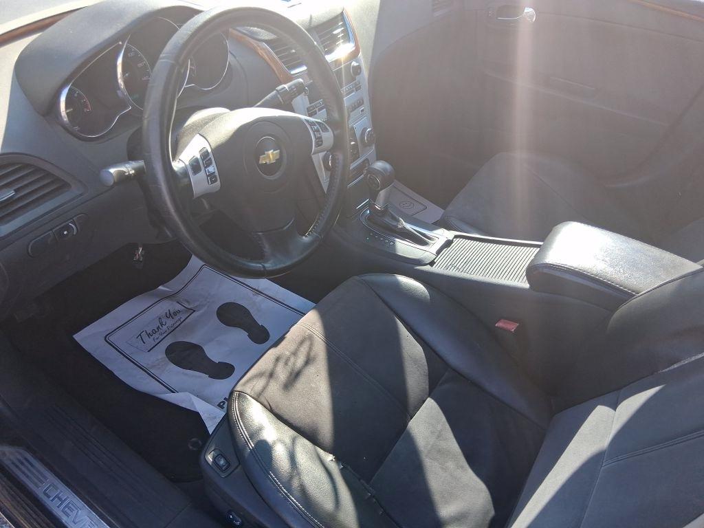 Chevrolet Malibu  2011