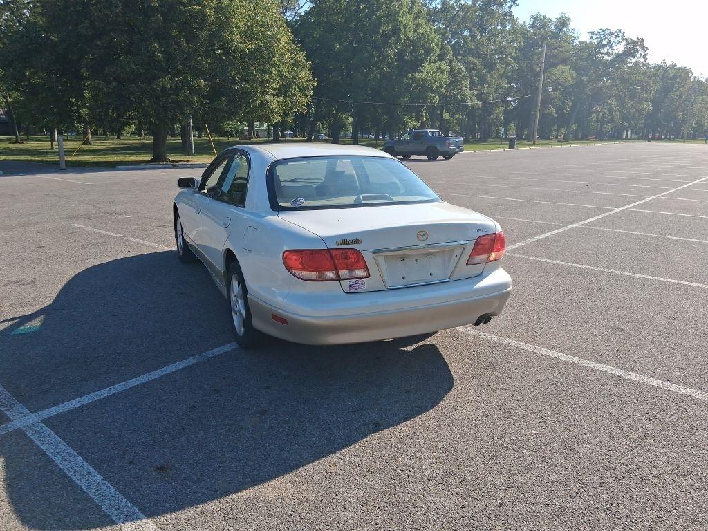 Mazda Millenia  2001