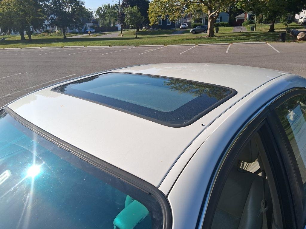 Mazda Millenia  2001