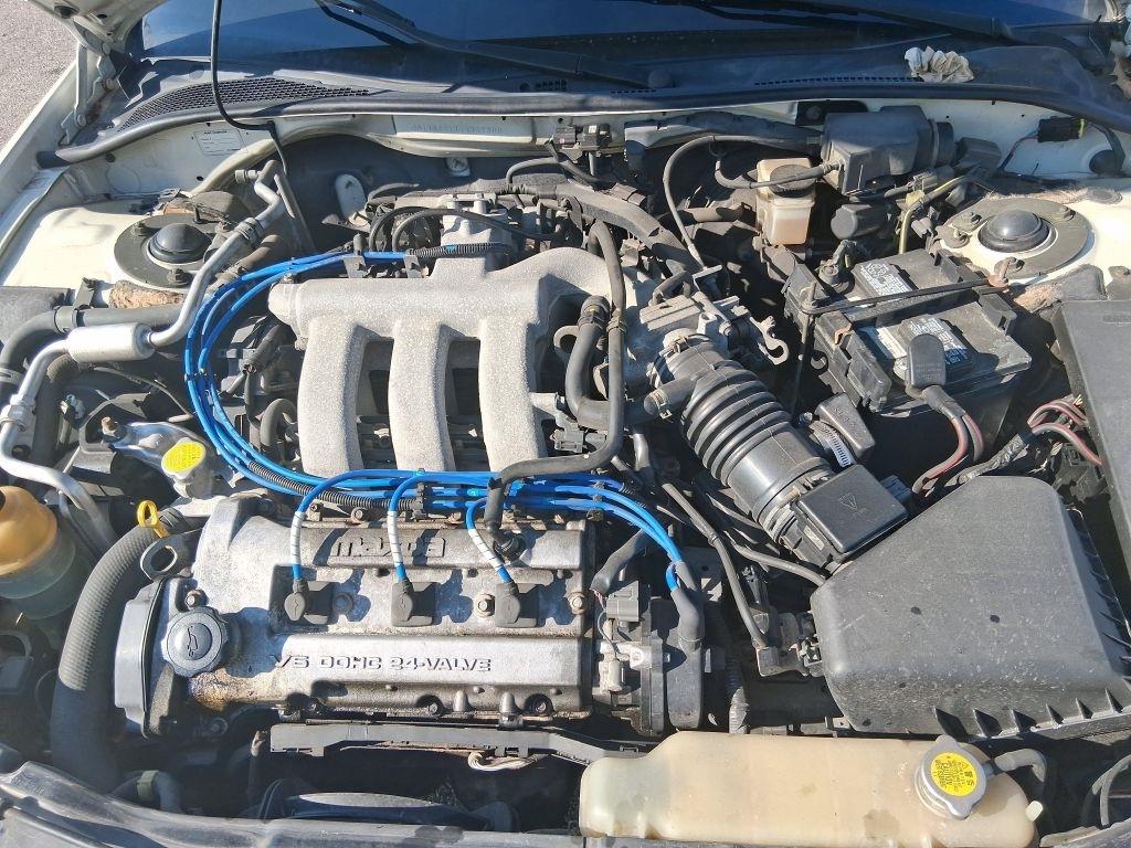 Mazda Millenia  2001