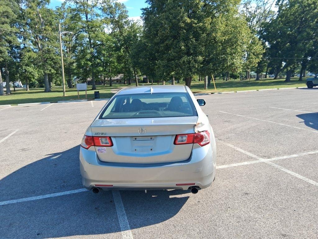 Acura TSX  2010