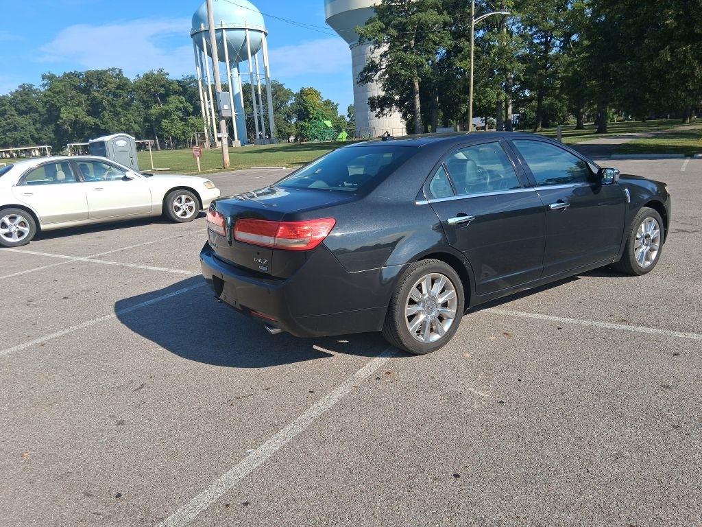 Lincoln MKZ  2011