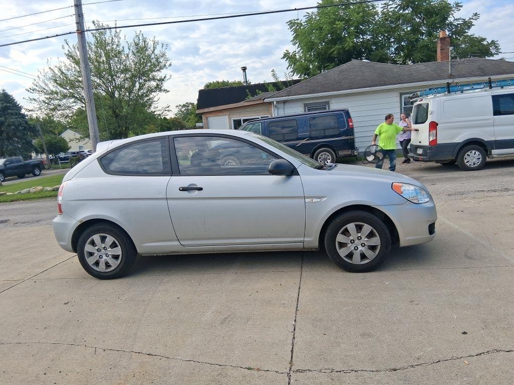 Hyundai Accent  2009